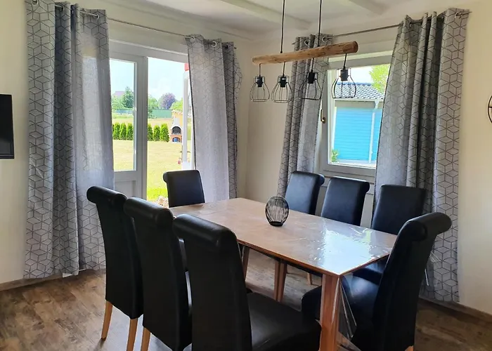 Ferienhaeuser בית נופש