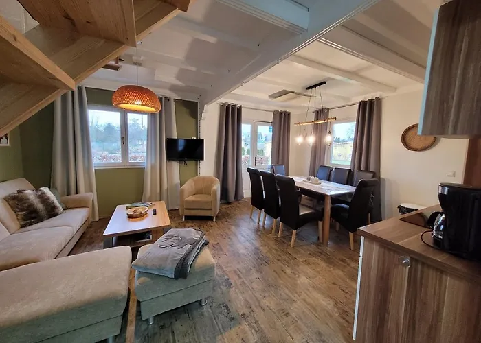 Ferienhaeuser בית נופש *