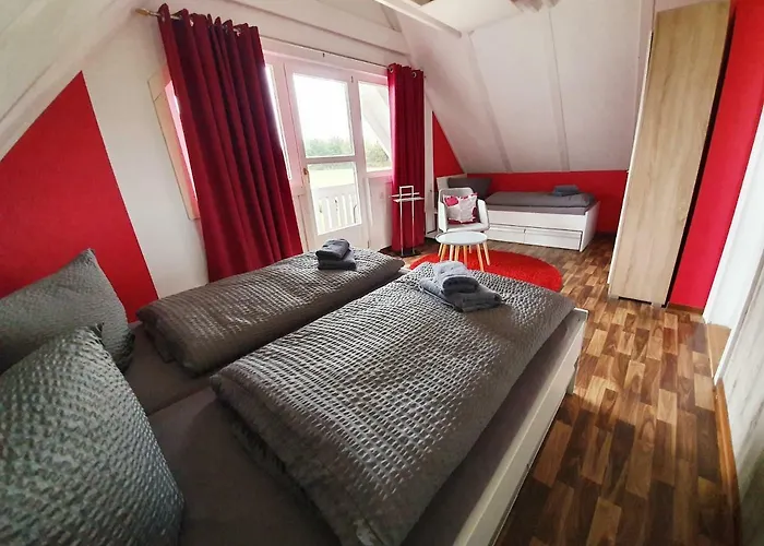 Ferienhaeuser בית נופש Oberdorla